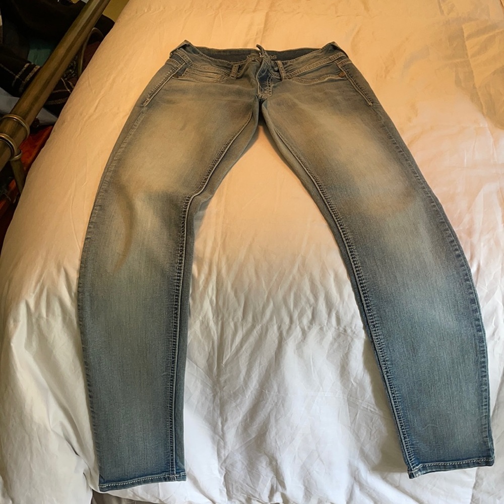 Light skinny jeans